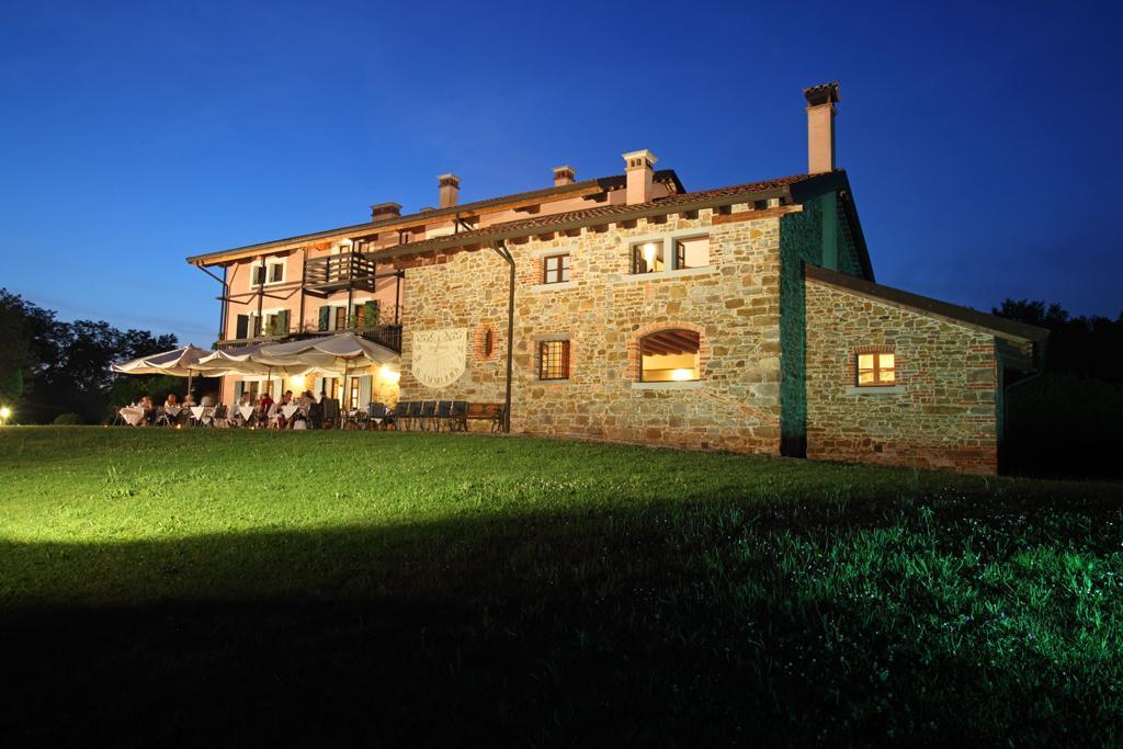 Agriturismo Scacciapensieri Buttrio Exteriér fotografie